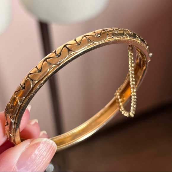 Vintage 80 90 Retro Heavy Gold plated Omega Chain Mobwife Bangle Bracelet - Picture 10 of 13